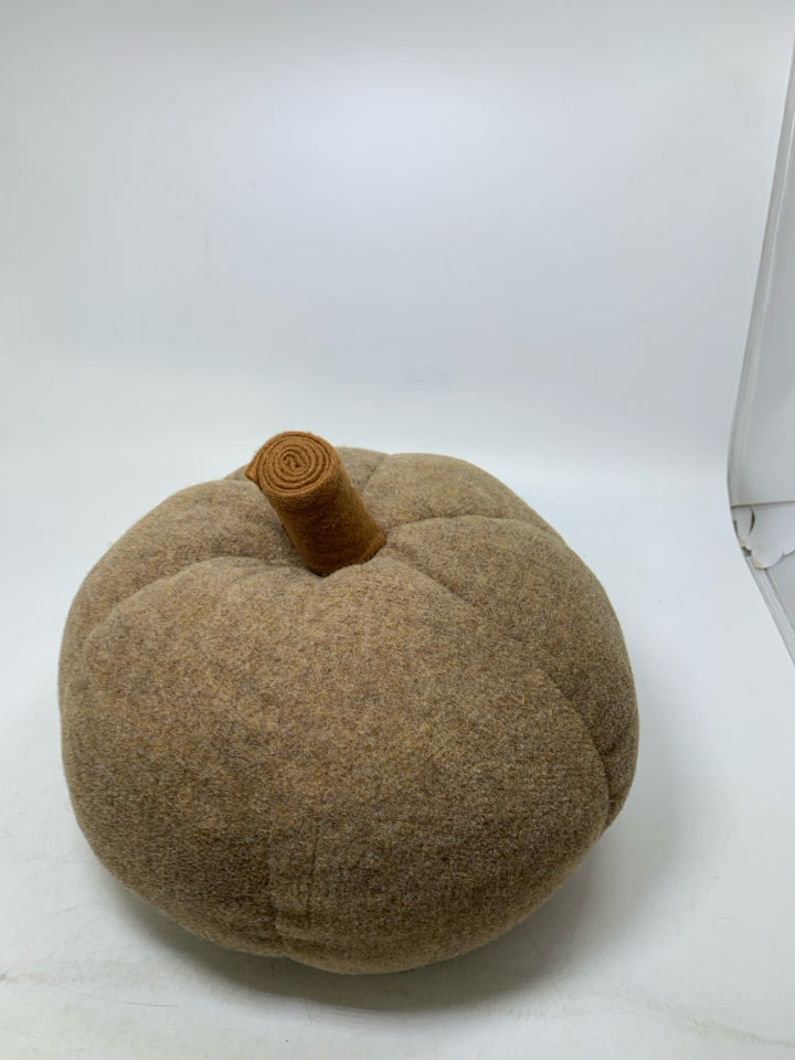 BROWN FELT PUMPKIN.