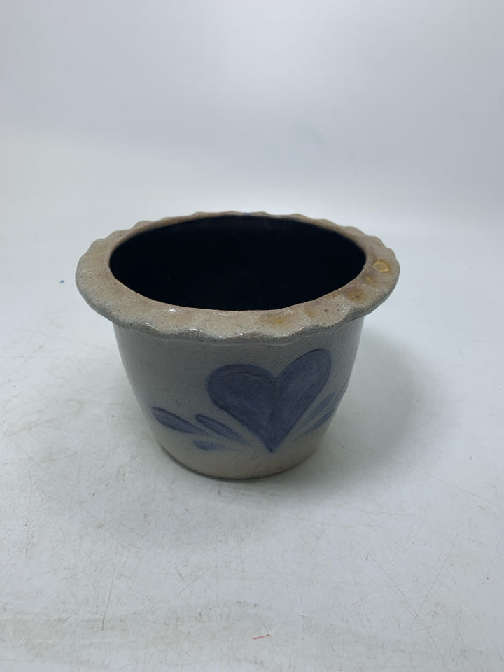 VTG COBALT BLUE HEART SMALL SALT GLAZED PLANTER 1991.