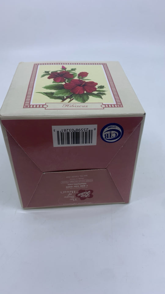 NIB HIBISCUS HAWAII FLOWER COFFEE MUG