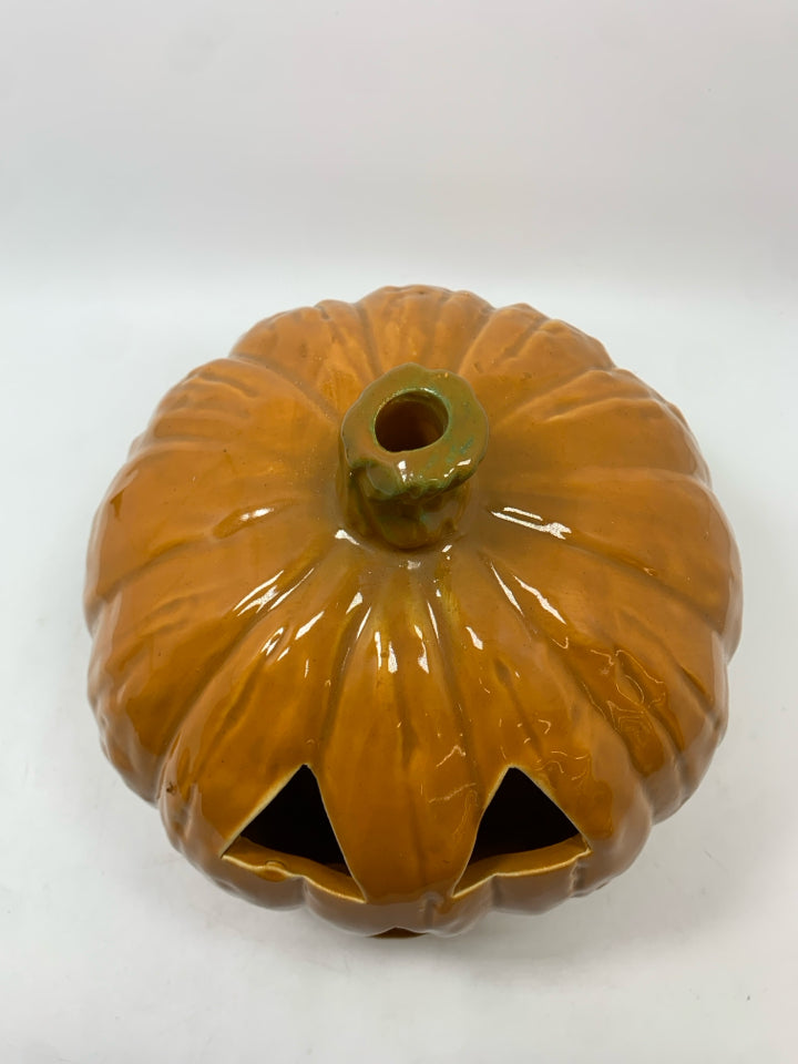 PORCELAIN JACK-O-LANTERN PUMPKIN.