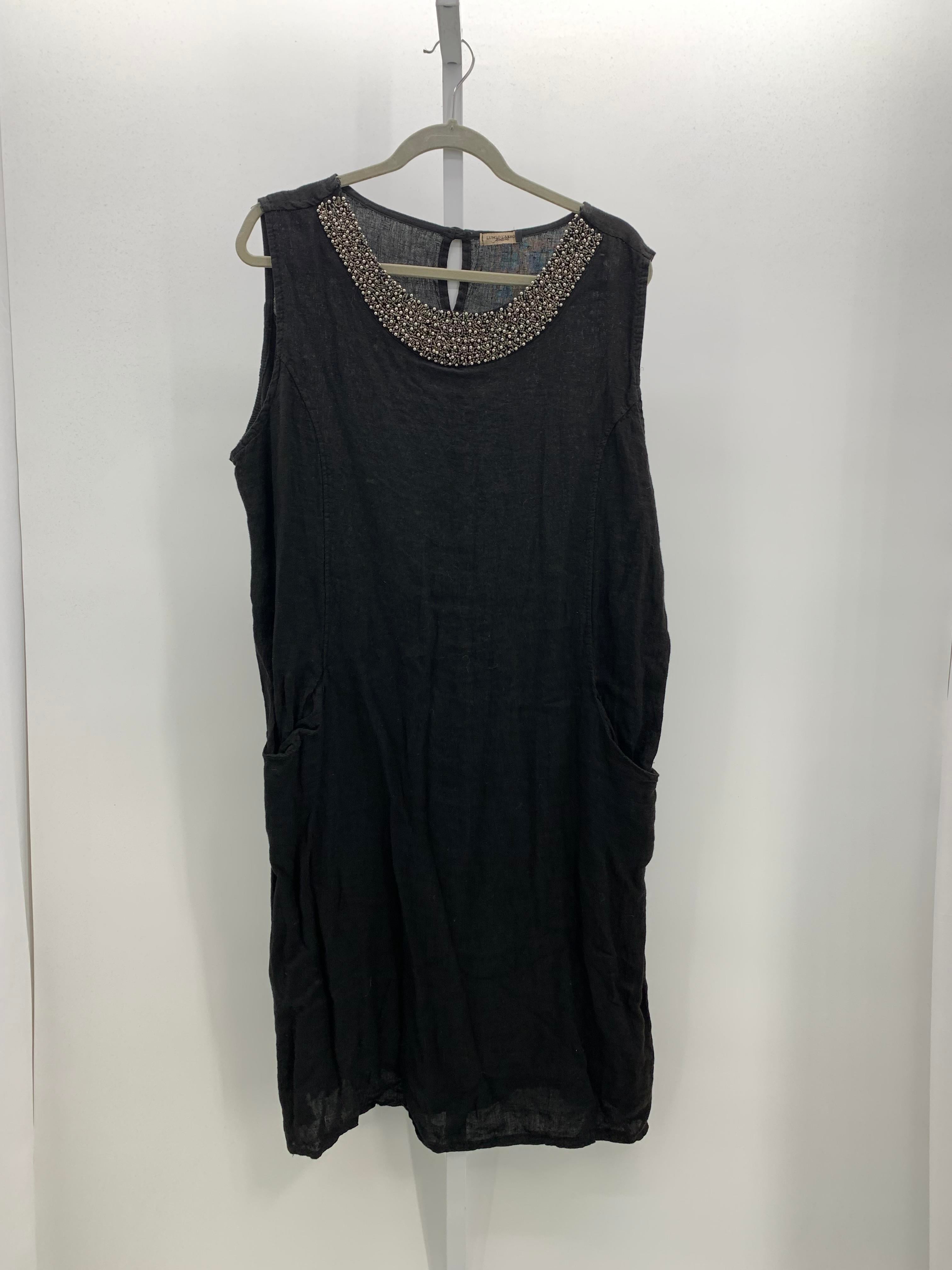 Size 2X Womens Sleeveless Dress