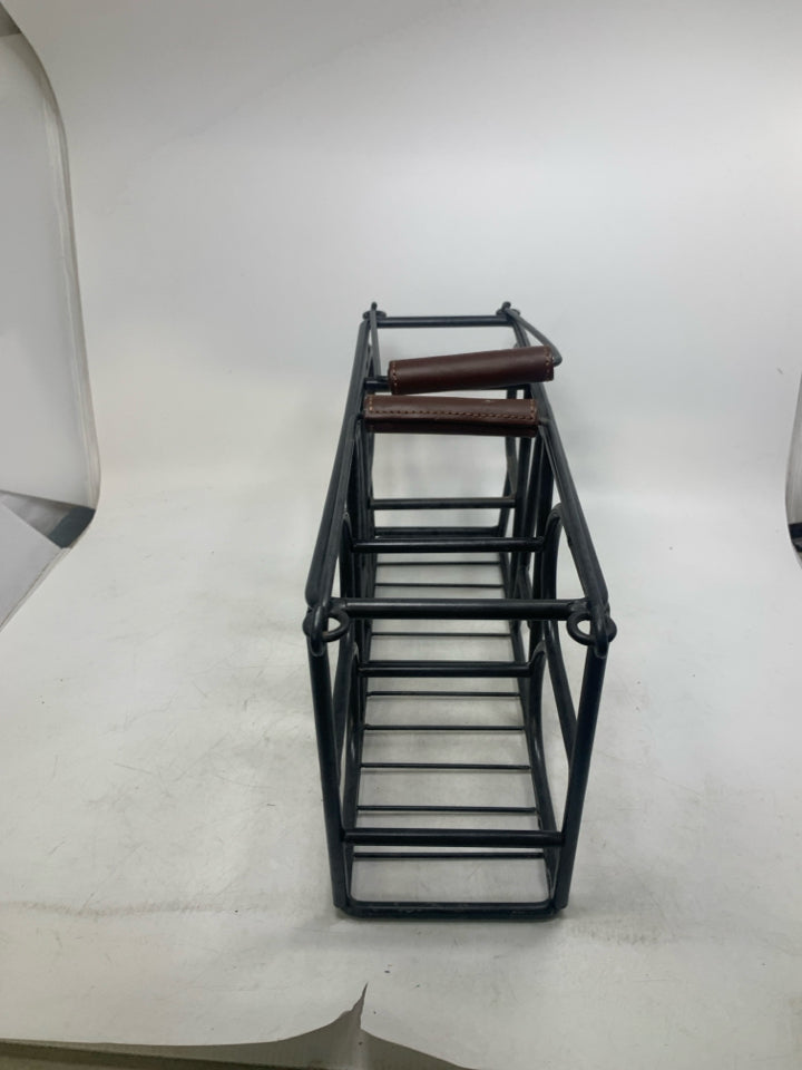 HEAVY "BAR" 3 SLOT BOTTLE HOLDER W/ HANDLES.