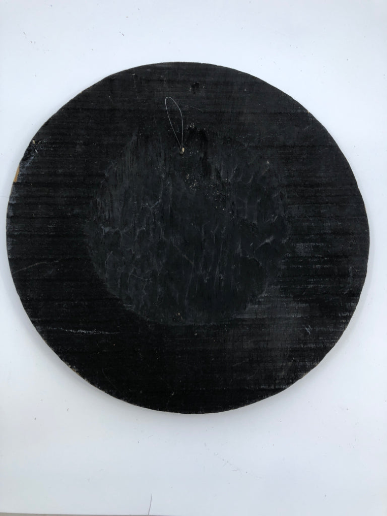 BLACK AND GOLD ABSTRACT FACE WALL ART.