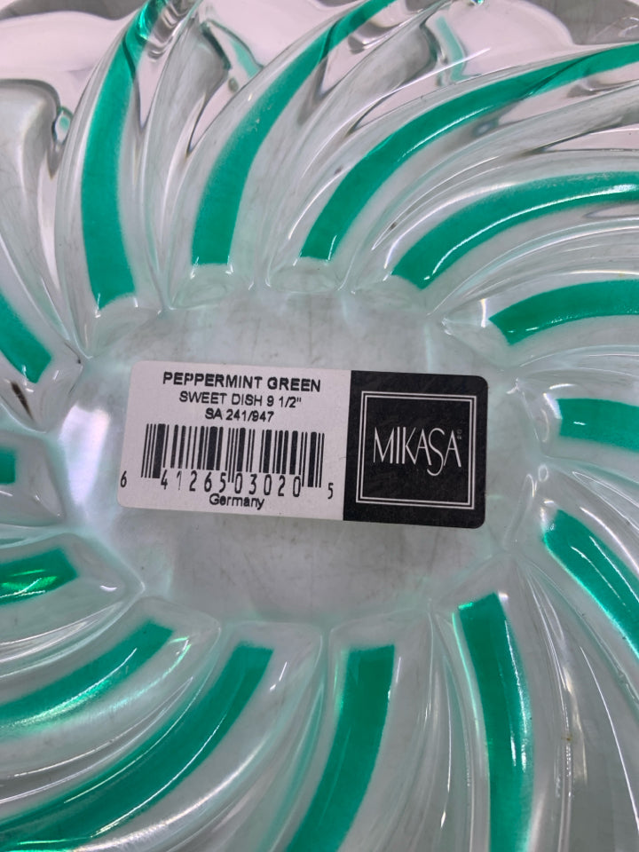 SHALLOW OVAL PEPPERMINT GREEN SWEET DISH MIKASA.