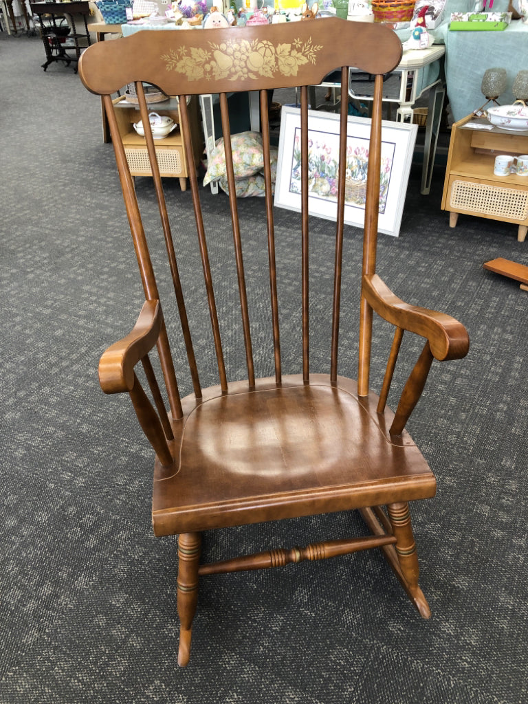 VTG LIGHT WOOD PAINTED ROCKING CHAIR.