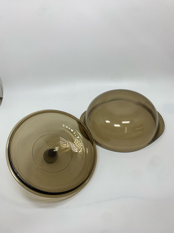 SMOKED GLASS COVERED CASSEROLE DISH - PYREX.