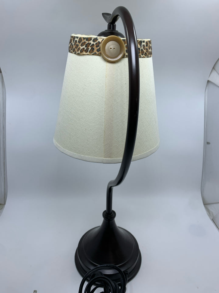 CHEETA STRIPE CURVED TABLE LAMP.