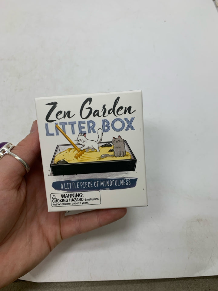NIB ZEN GARDEN LITTER BOX.