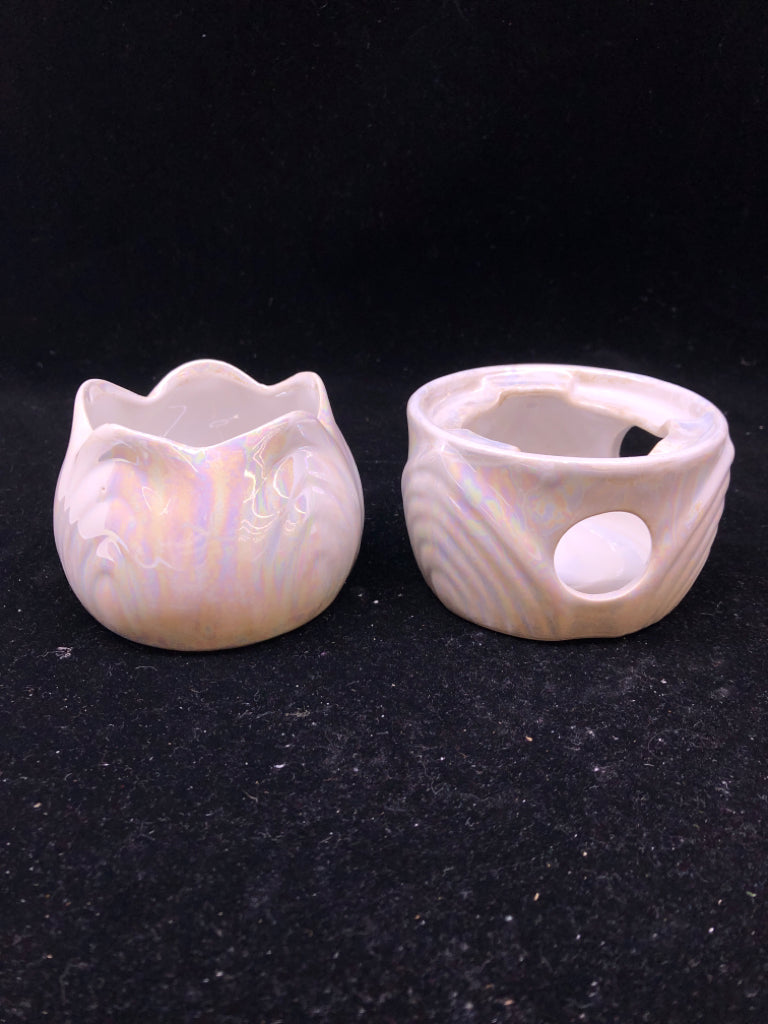 2PC PEARLESCENT TULIP TEA LIGHT WARMER.