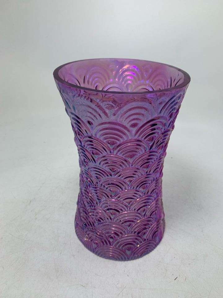 PURPLE VASE W/ EMBOSSED CIRCLES.