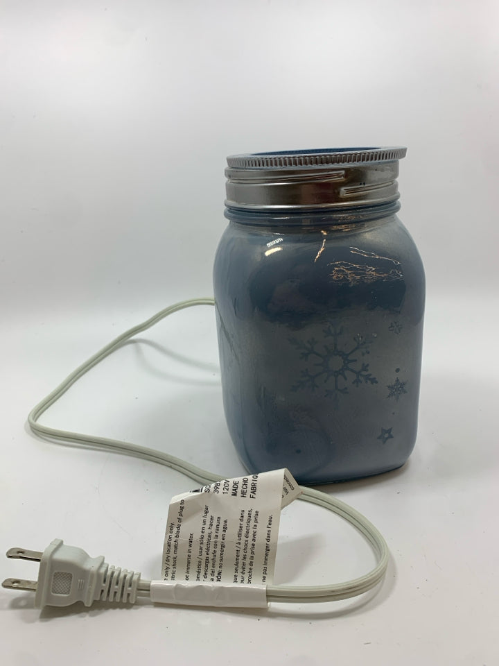 SNOWFLAKE MASON JAR WAX WARMER.