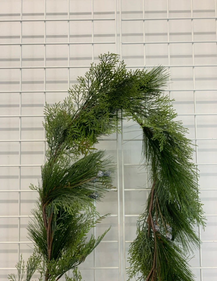 JUNIPER & PINE GARLAND W/FROSTED SEED CONES.