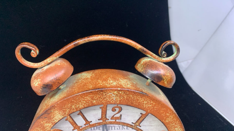 RUSTIC DESK CLOCK.