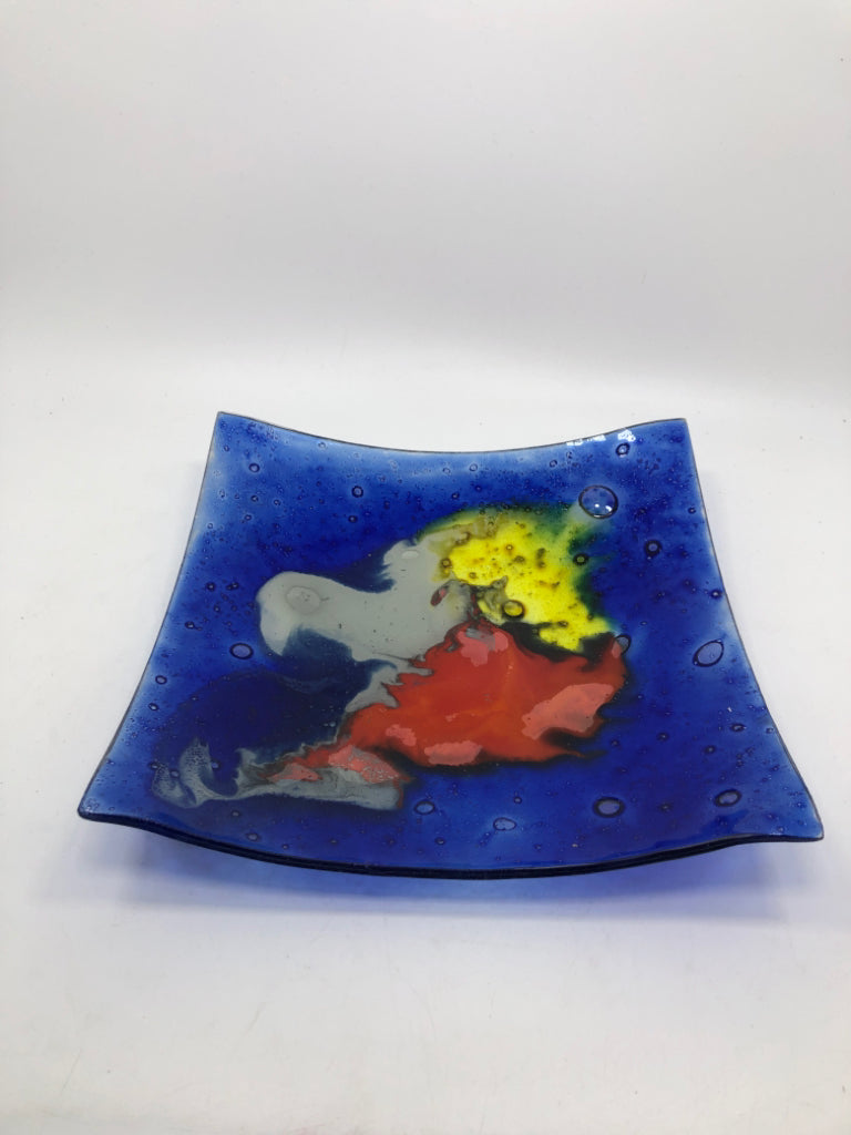 BLUE FUSED GLASS PLATE.