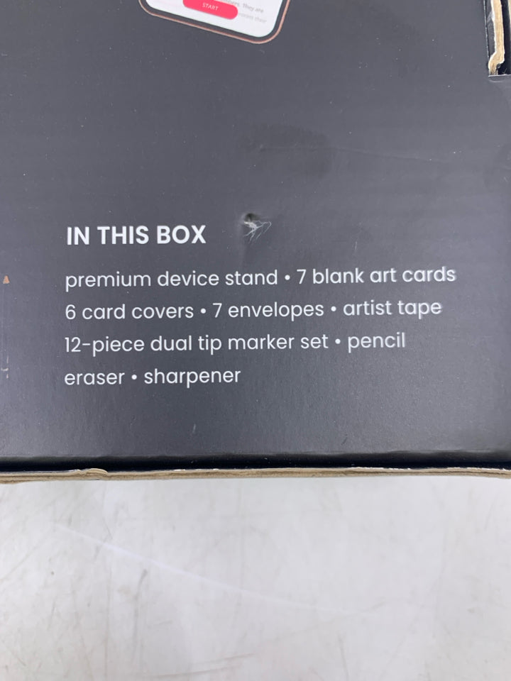 NIB CUPIX GREETING CARD SET.