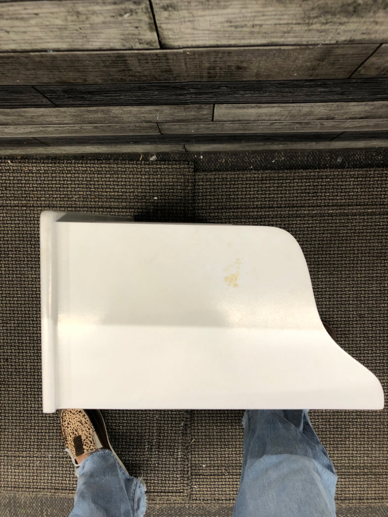 WHITE CUBBY WALL SHELF W/COAT HOOKS.