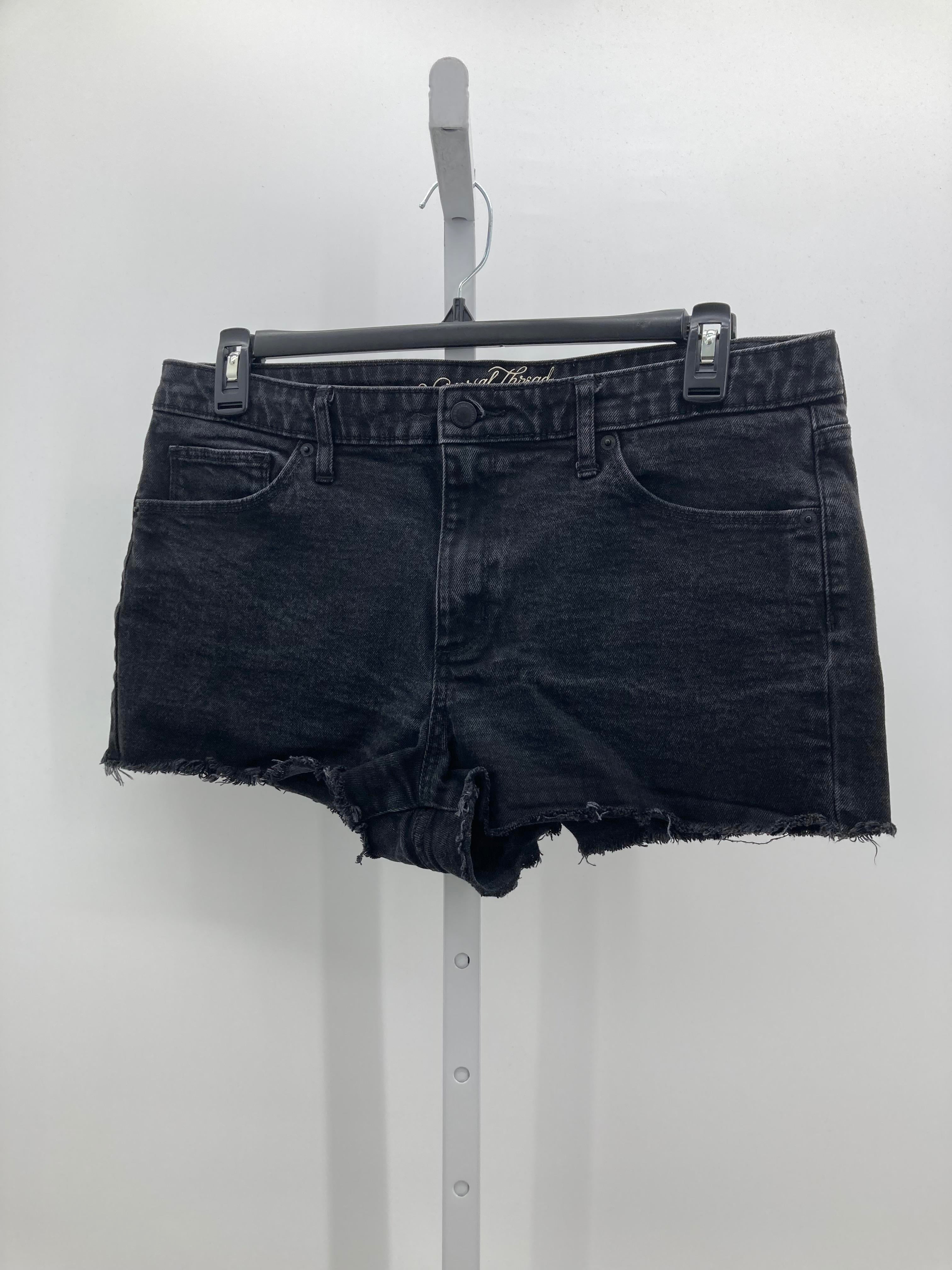 Universal Thread Size 16 Misses Shorts