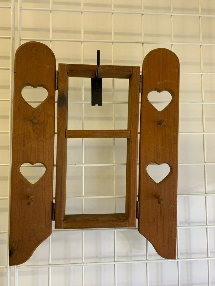 PRIMITIVE WOOD CUTOUT HEARTS OPENING SHELF.