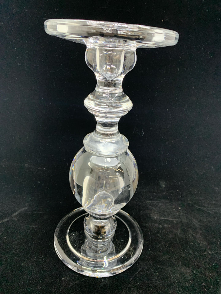 2 CLEAR GLASS BULB SHAPED CANDLESTICK HOLDERS.