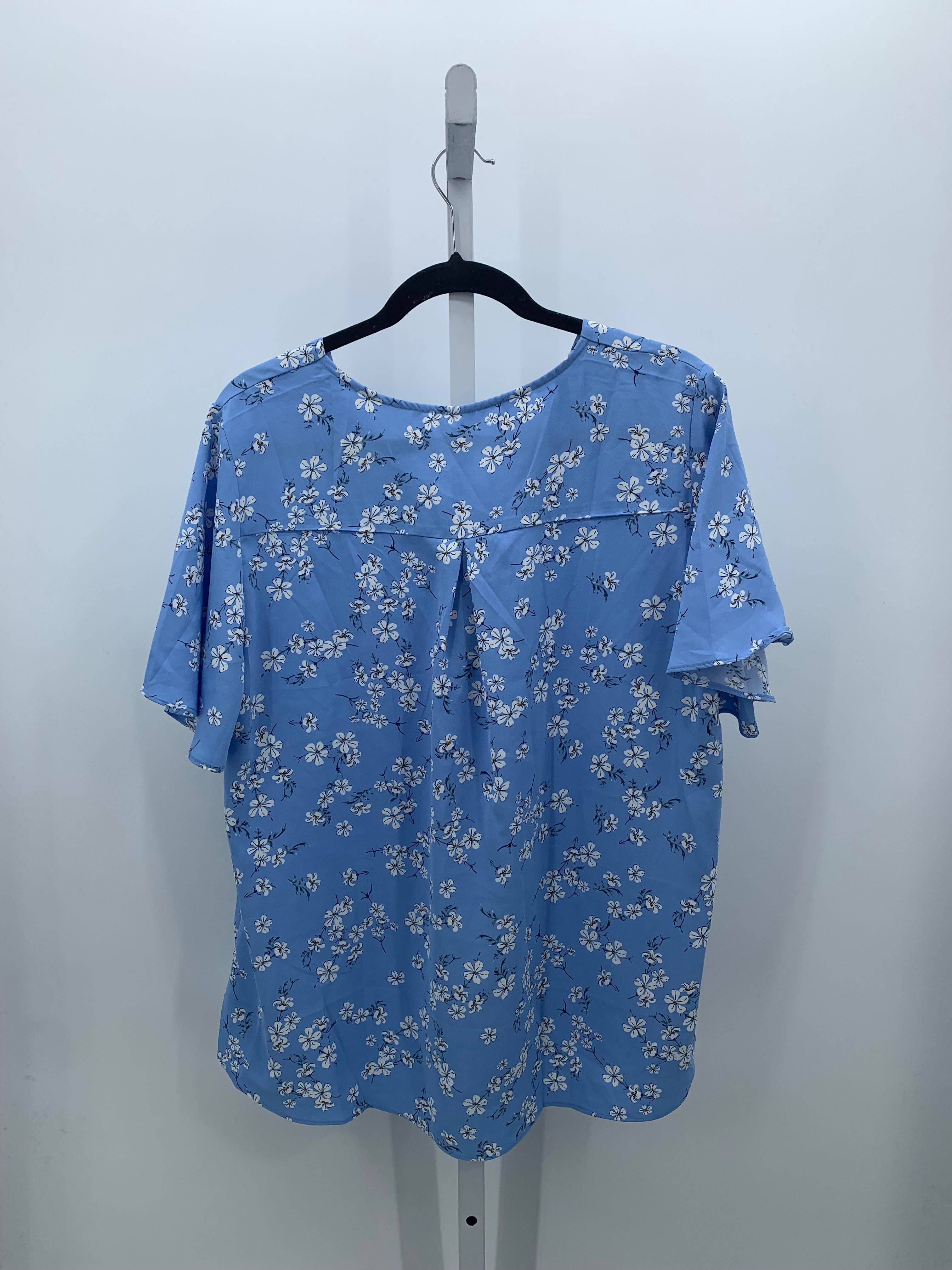 Size Extra Large Misses Short Sleeve Shirt