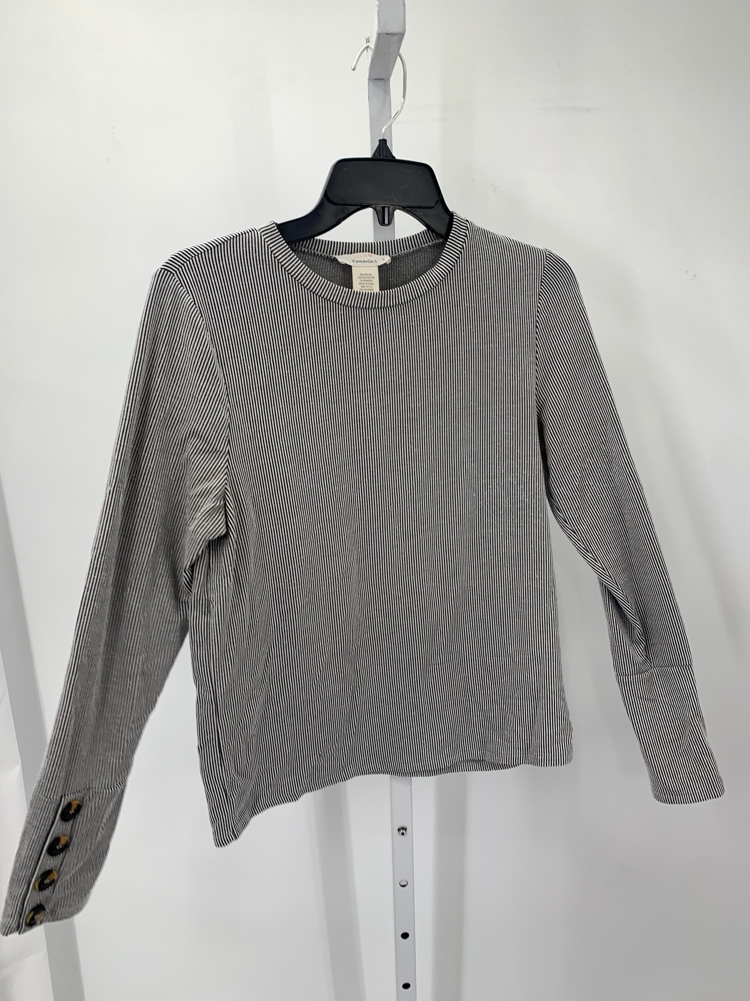 Size Small Juniors Long Sleeve Shirt