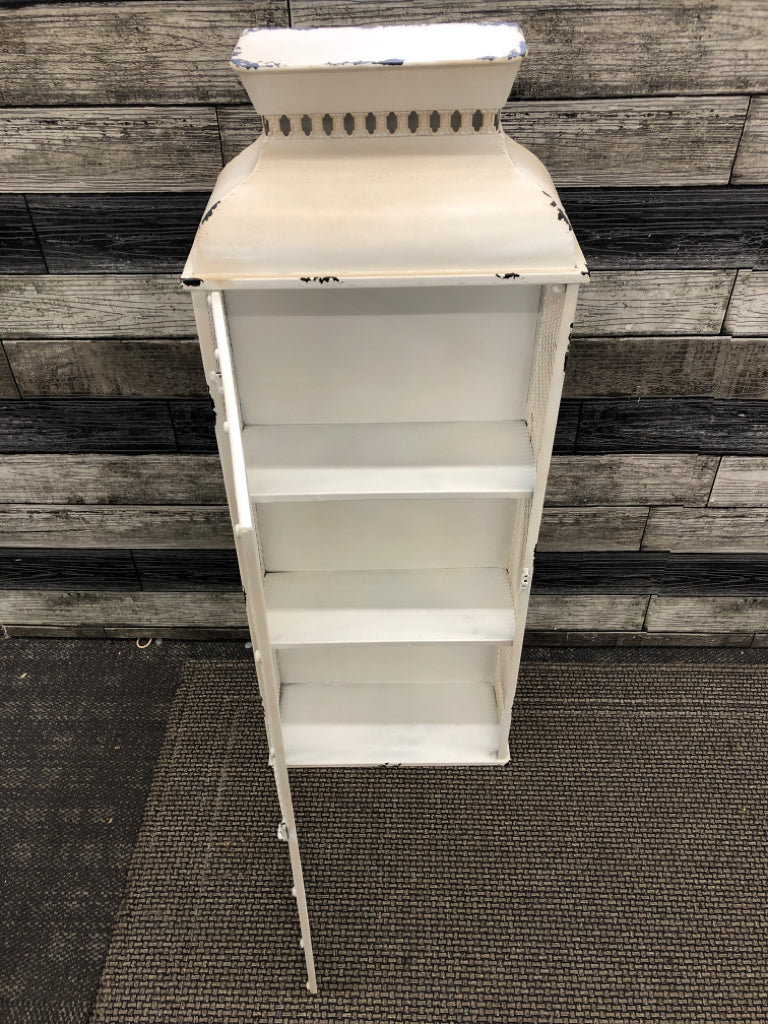 WHITE CHICKEN WIRE 3 TIER DISTRESSED SHELF.