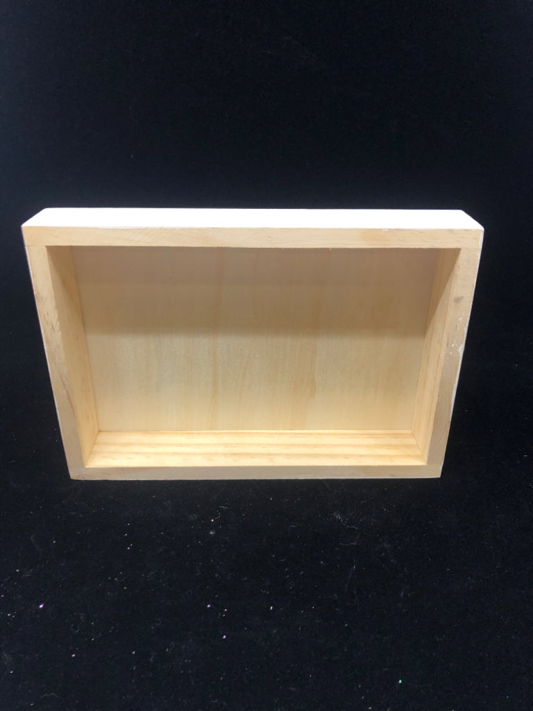 "WORRY LESS LAUGH S'MORE" WHITE/BLACK WOOD SIGN.