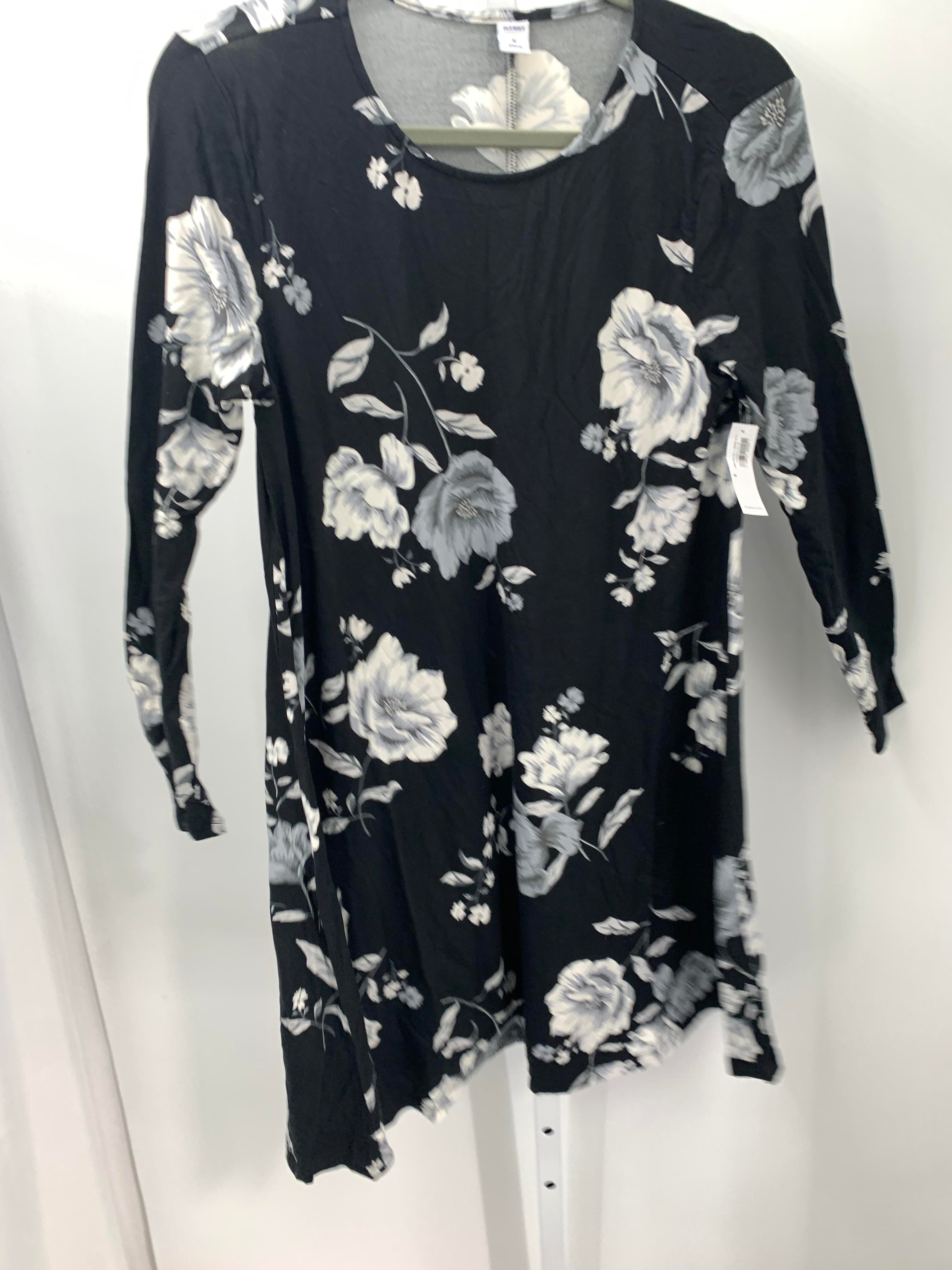 Old Navy Size Medium Misses Long Sleeve Dress
