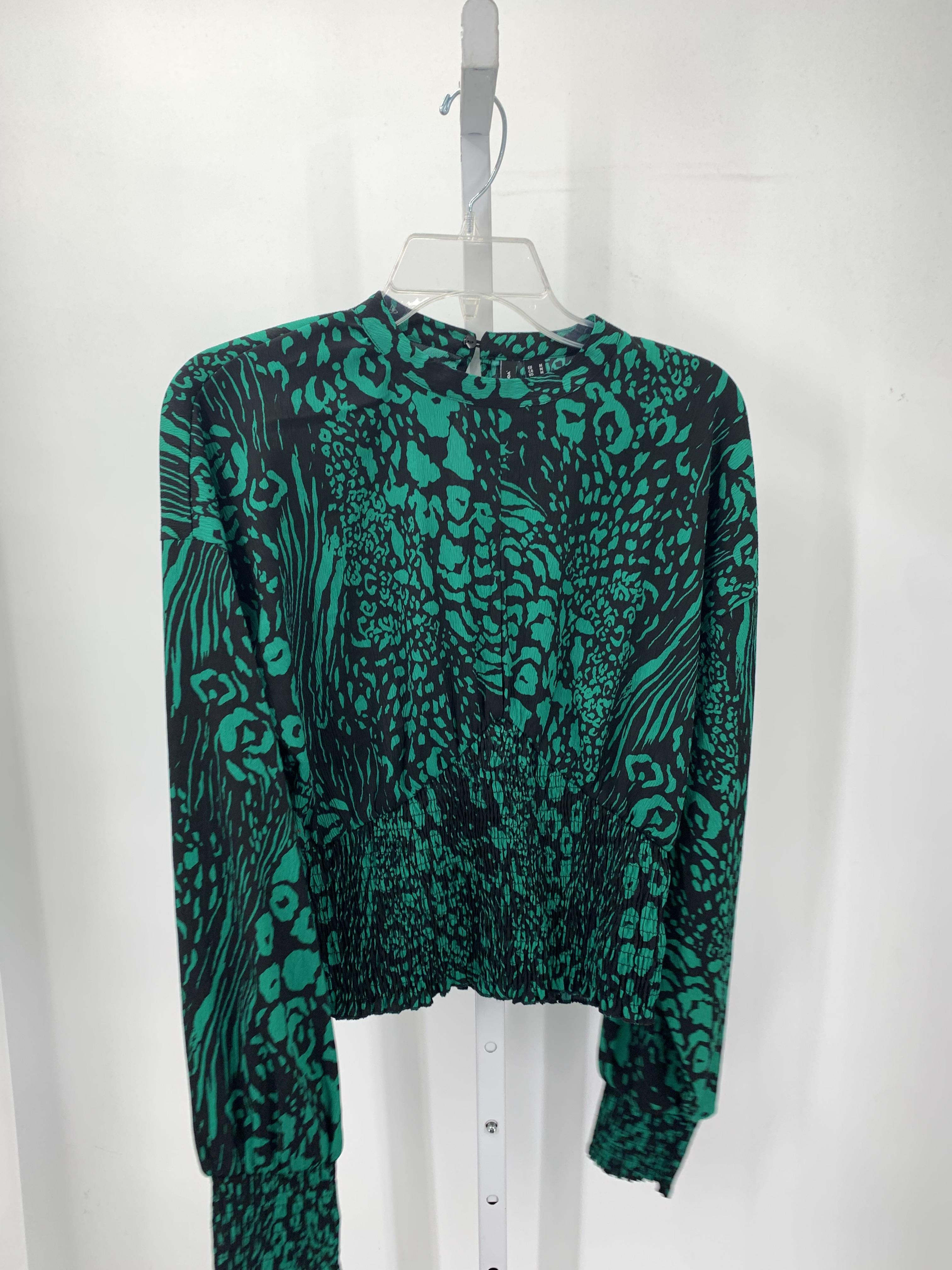 Vero Moda Size Medium Misses Long Sleeve Shirt
