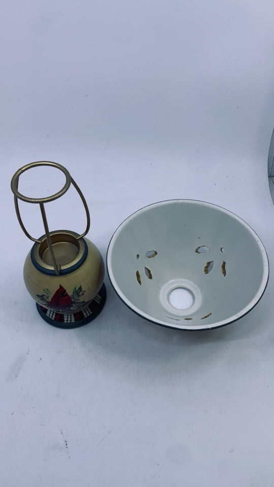 2pc CERAMIC CARDINAL/ HOLLY LENOX TEA LIGHT LAMP.