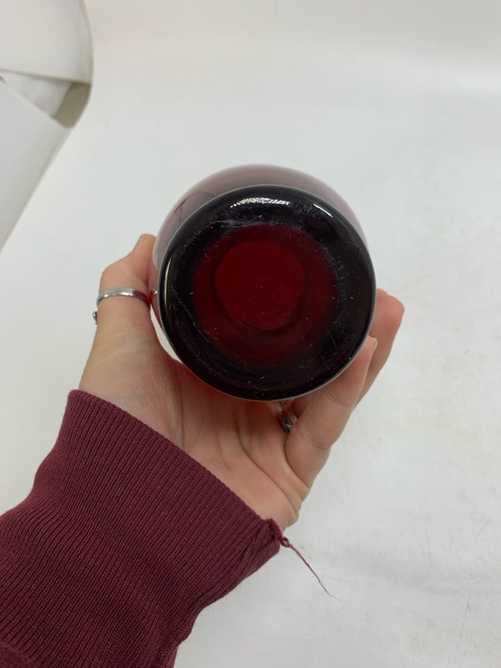 DARK RED GLASS GLASS VASE.