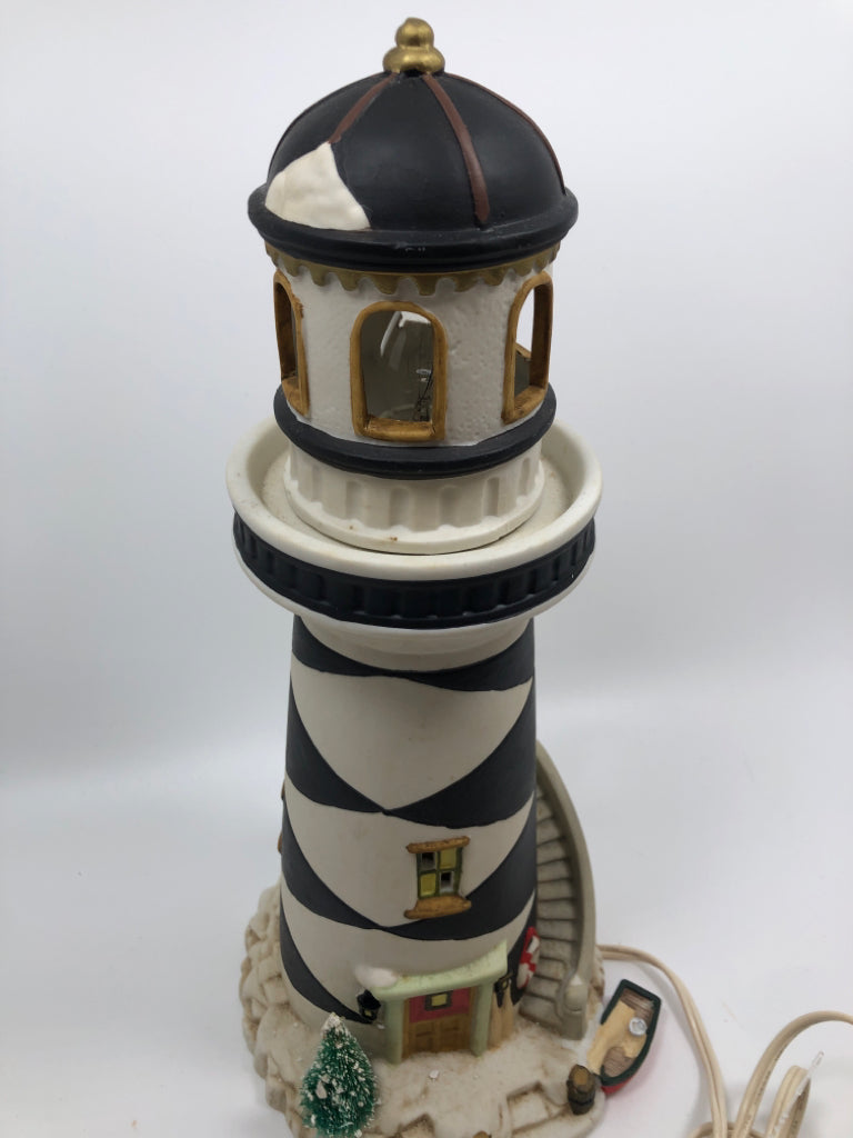 WAVECREST SANTA'S LIGHTHOUSE.