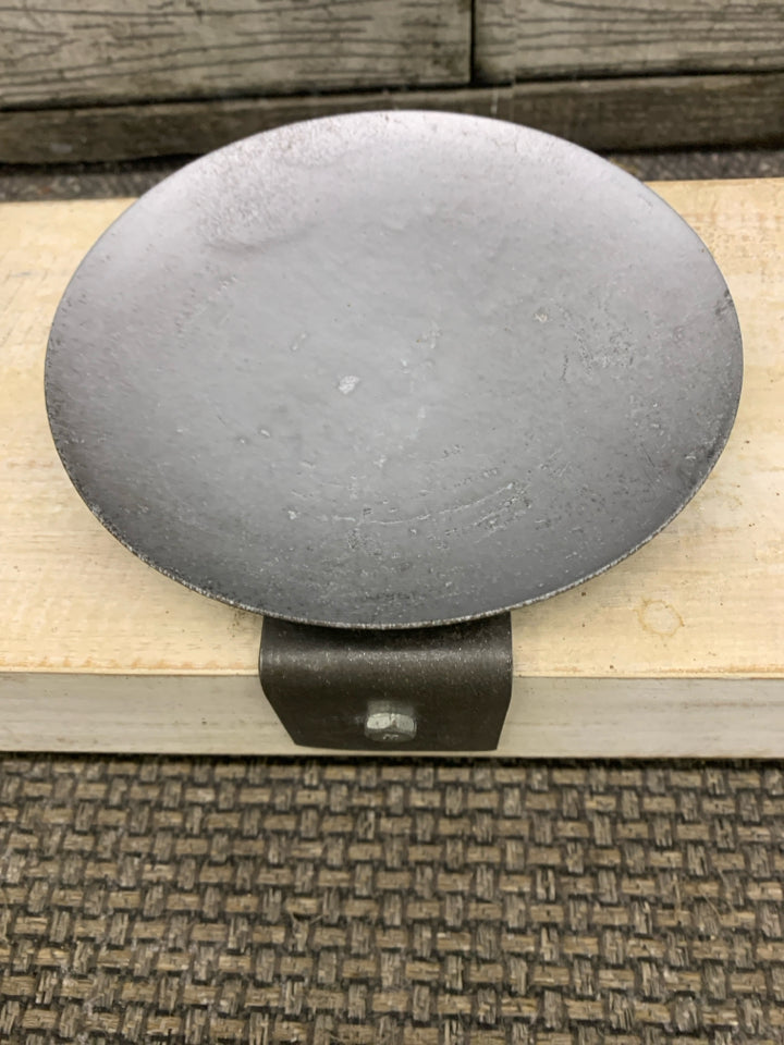 5-SPOT DISTRESSED WOODEN PLANK CANDLE HOLDER.