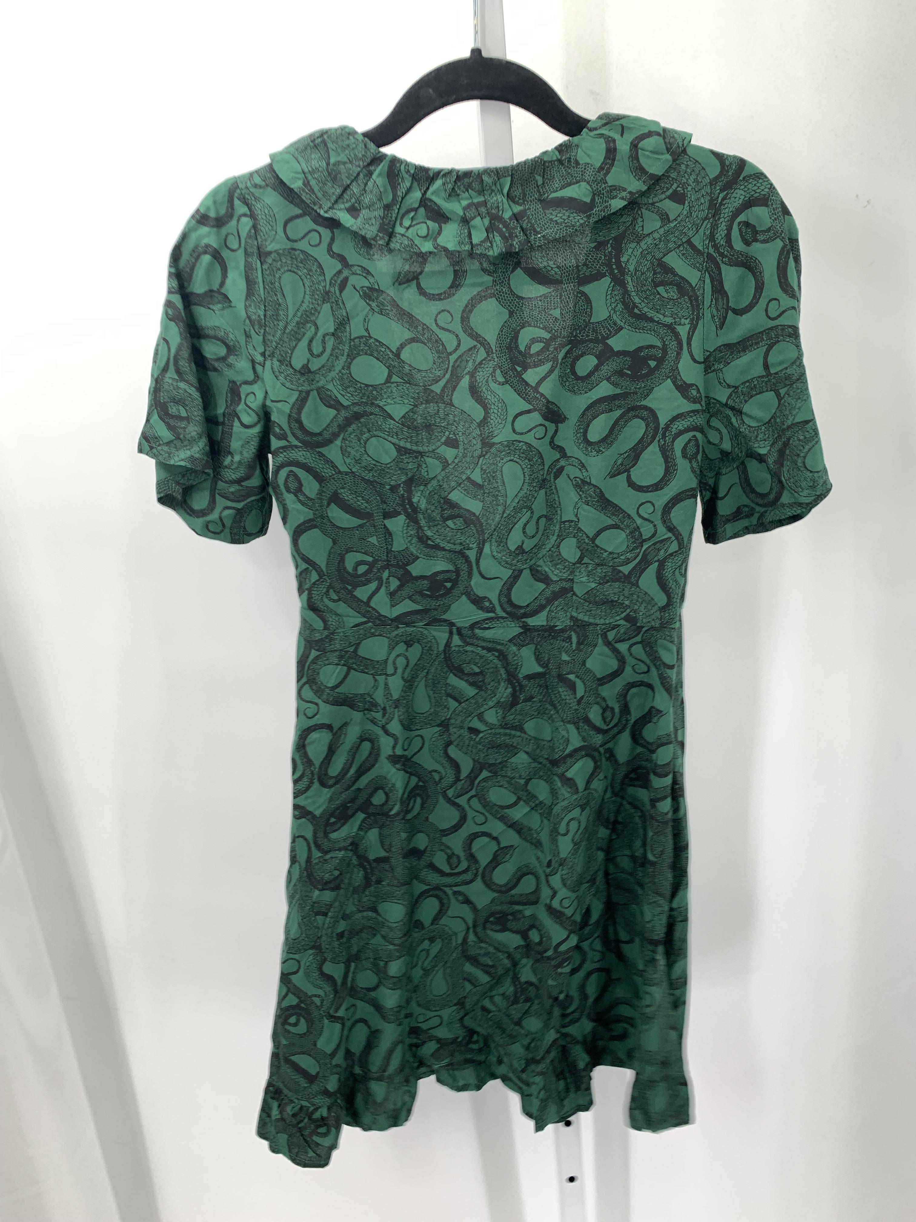 Size 4 Juniors Short Sleeve Dress