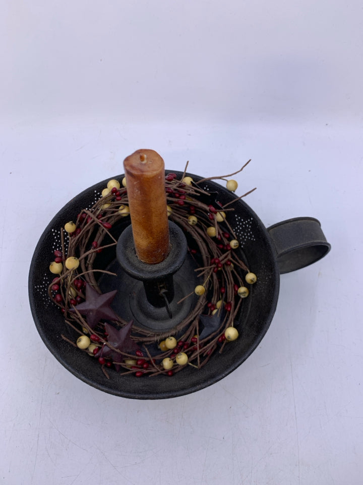 METAL TAPERED CANDLE HOLDER W/ PIP BERRIES/METAL STAR WREATH HANDLE.