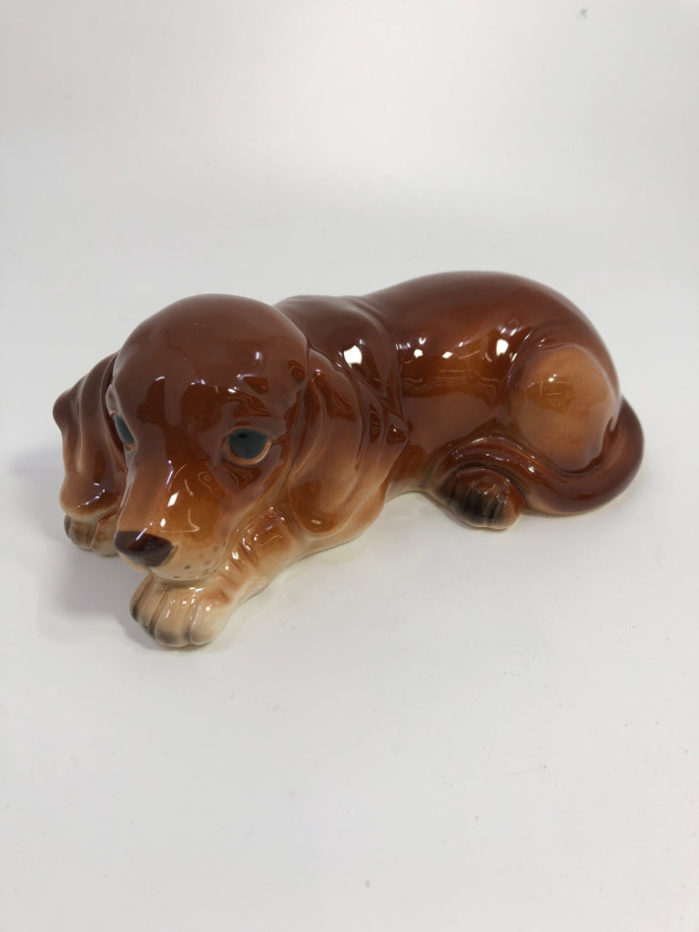 VTG GLAZED CERAMIC DOG- DACHSHUND? FIGURINE.