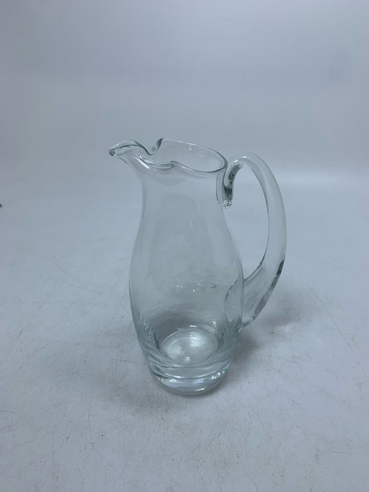CLEAR GLASS HEAVY BOTTOM CREAMER.