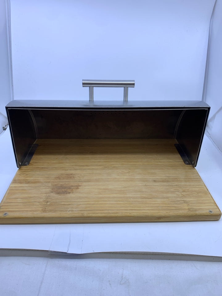 SILVER METAL BREAD BOX.