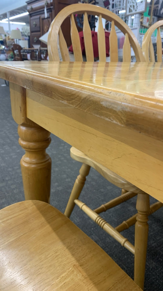 SOLID WOOD TABLE W/6 CHAIRS.