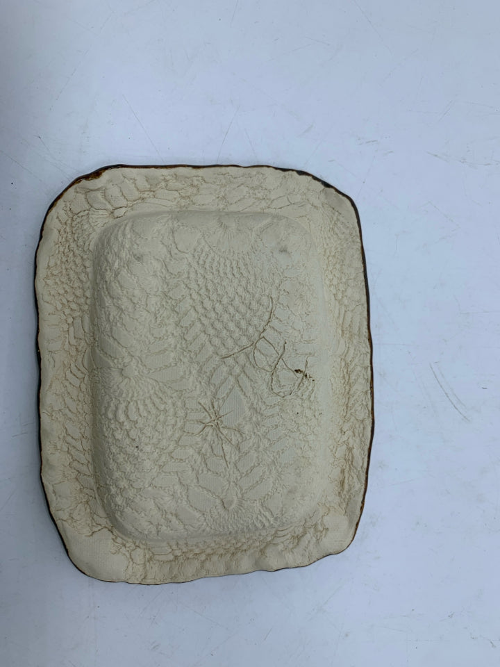 TEXTURED TEAL POTTERY SOAP DISH W/ DARK EDGES.