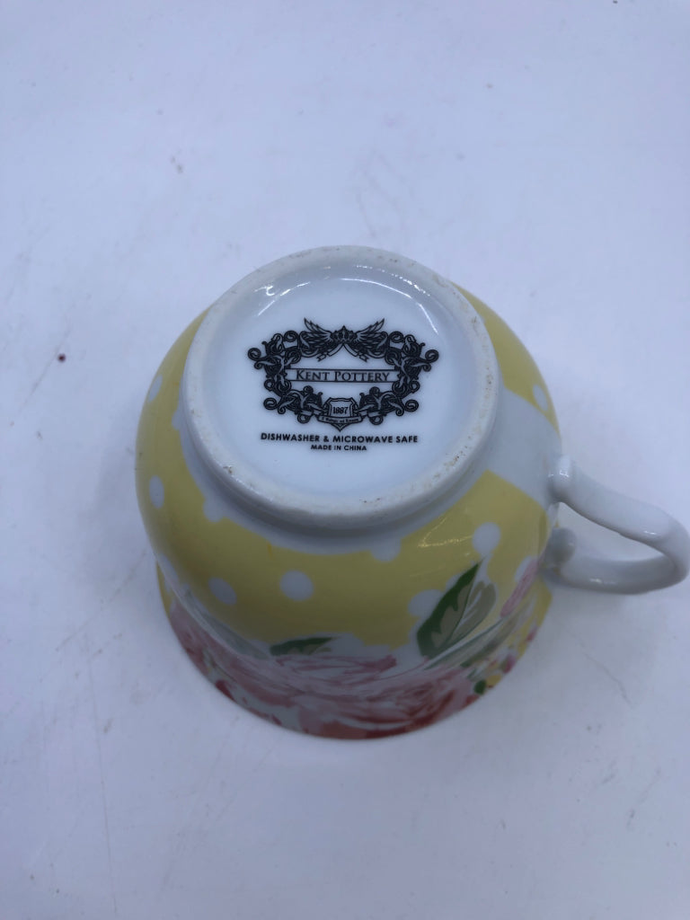 PINK ROSE TEACUP CANDLE.