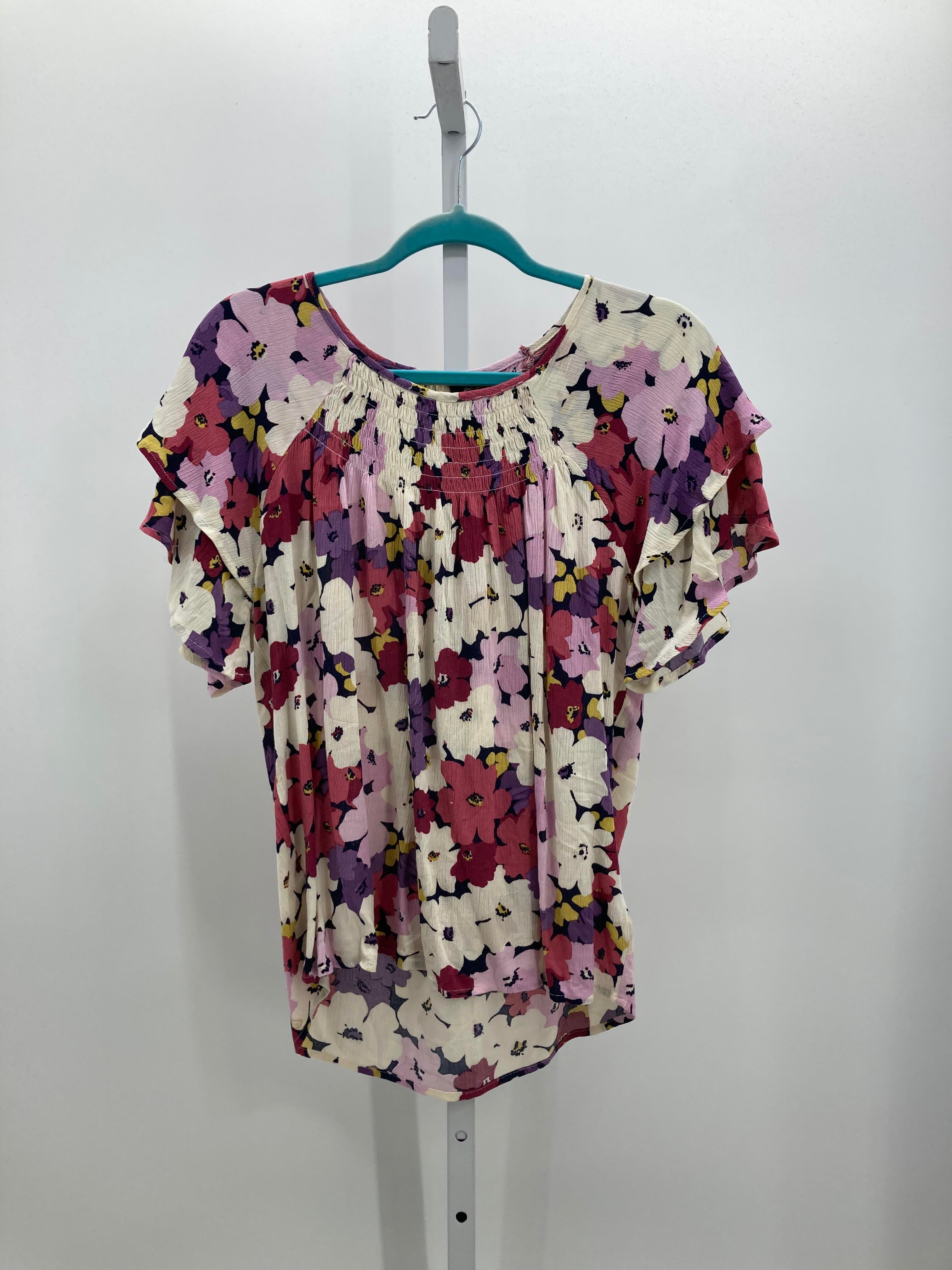 Size Medium Misses Short Sleeve Shirt