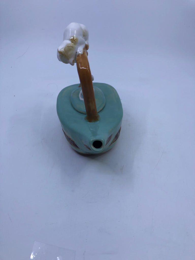 VTG TEAL POTTERY CAT AND MOUSE TEAPOT.