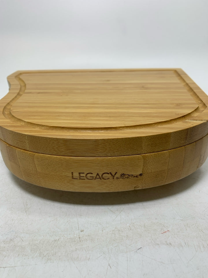 NIB PIANO CHEESE BOARD & KNIFE SET BAMBOO LEGACY BY PICNIC TIME.