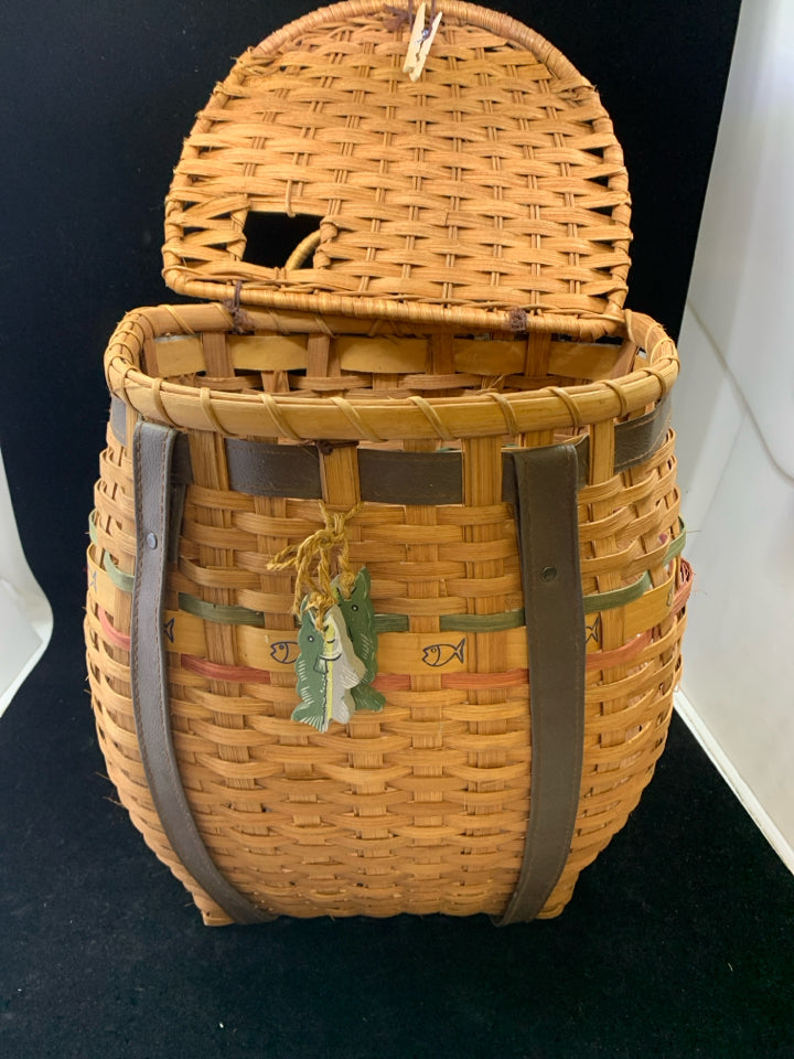WICKER FISHING CREEL BASKET.