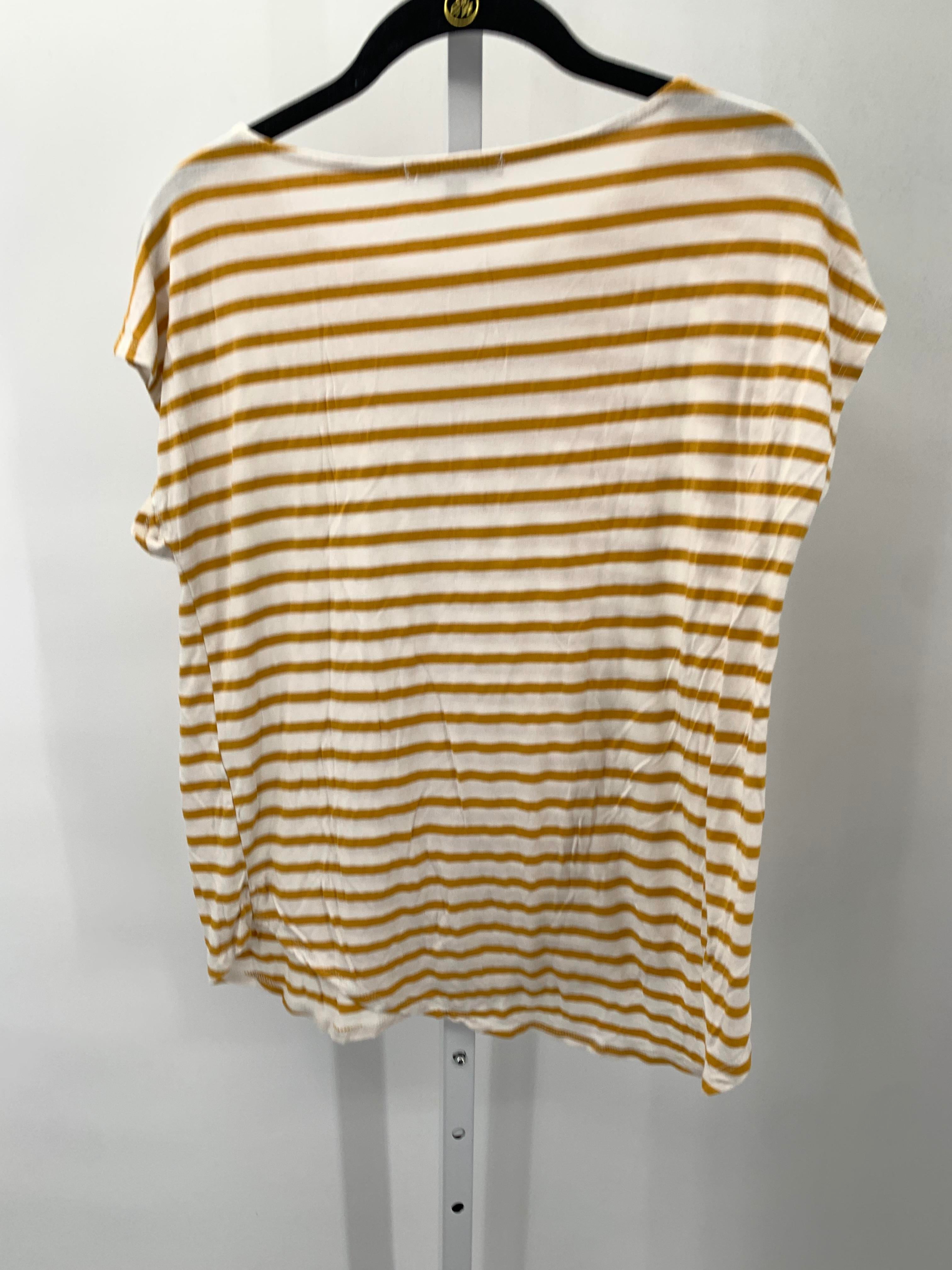 Green Envelope Size Medium Misses Short Sleeve Shirt