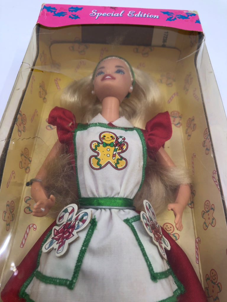 NIB 1997 HOLIDAY TREATS BARBIE.