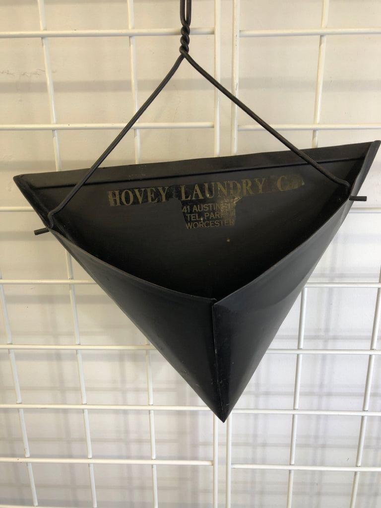 RUSTIC METAL POCKET WALL DECOR.