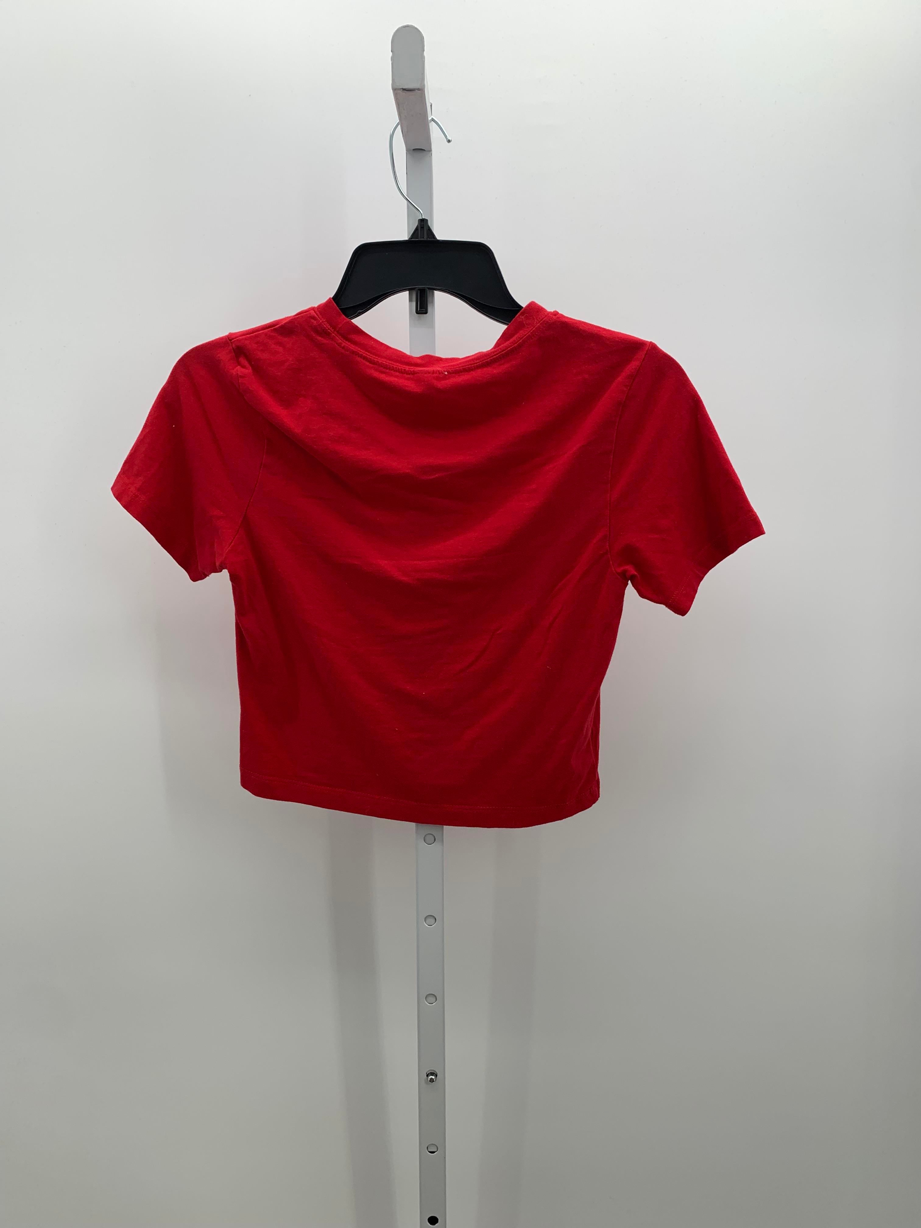 Size Medium Juniors Short Sleeve Shirt