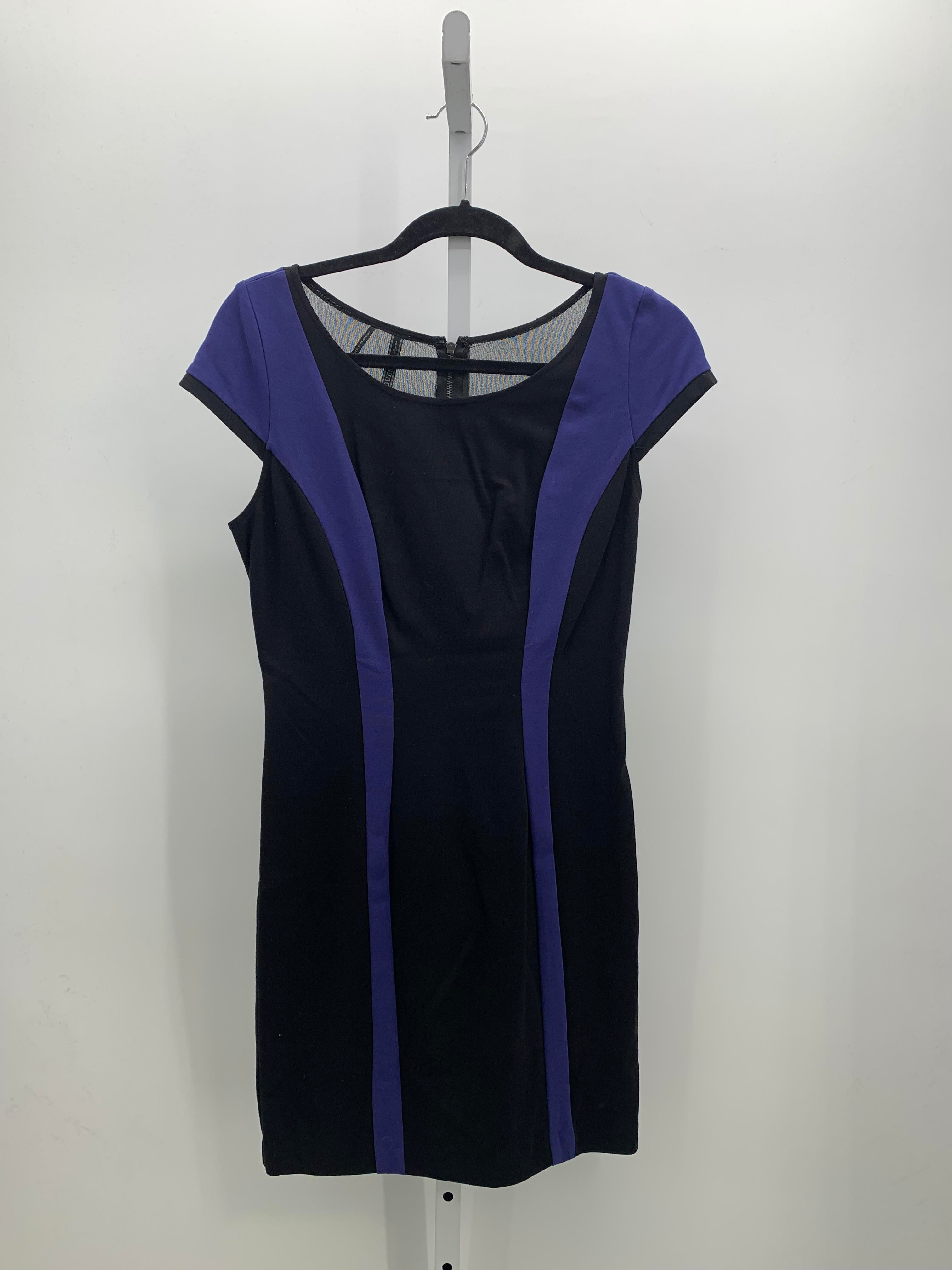 Guess Size 10 Misses Short Sleeve Dress
